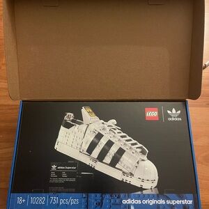 Adidas Originals Superstar LEGO Set